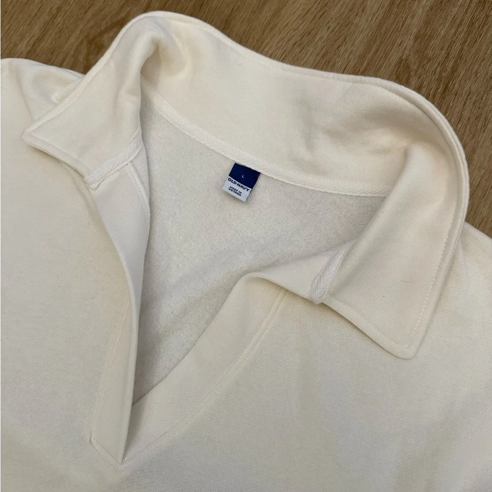 NWT Old Navy Fleece Lined White Collared Pullover Crop Sweater - Picture 2 of 9